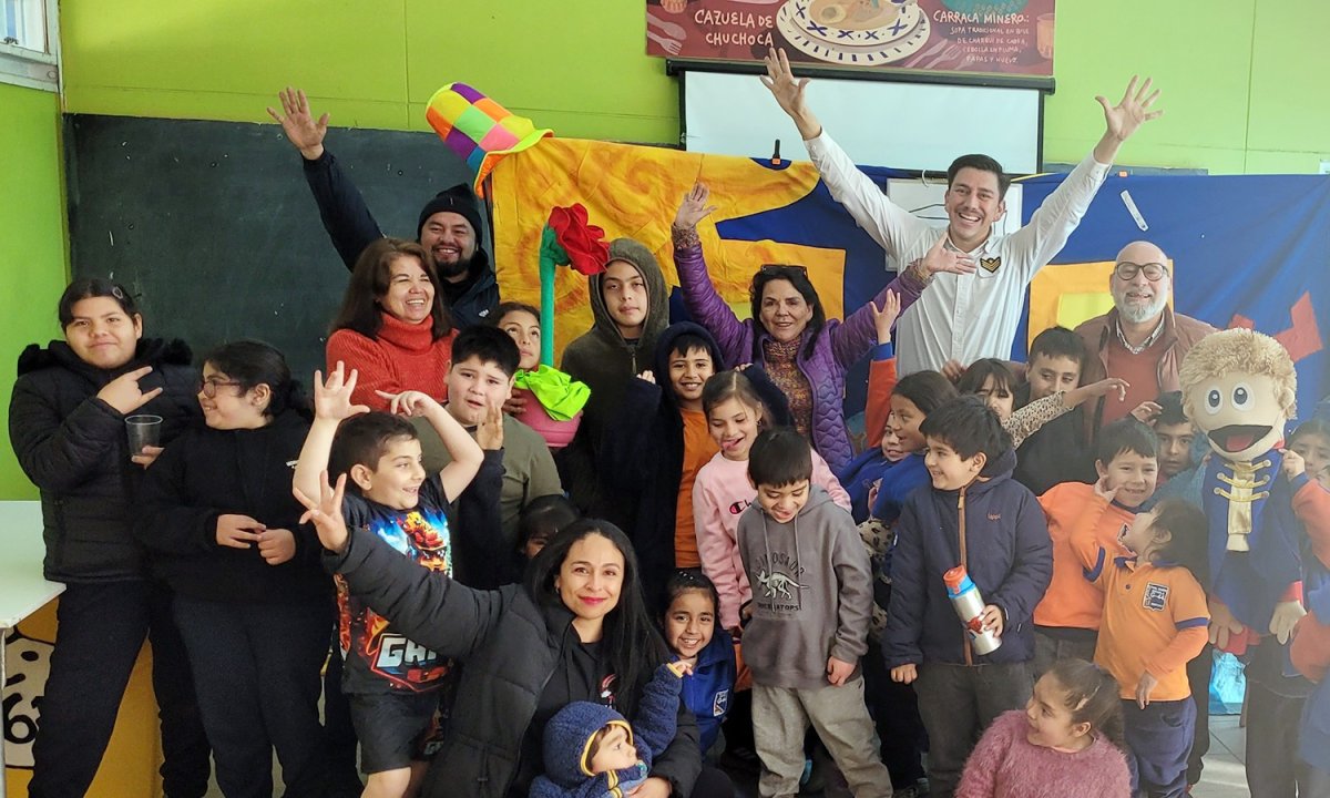 /scm-carola-patrocino-obra-teatral-infantil-el-principito-en-escuela-de
