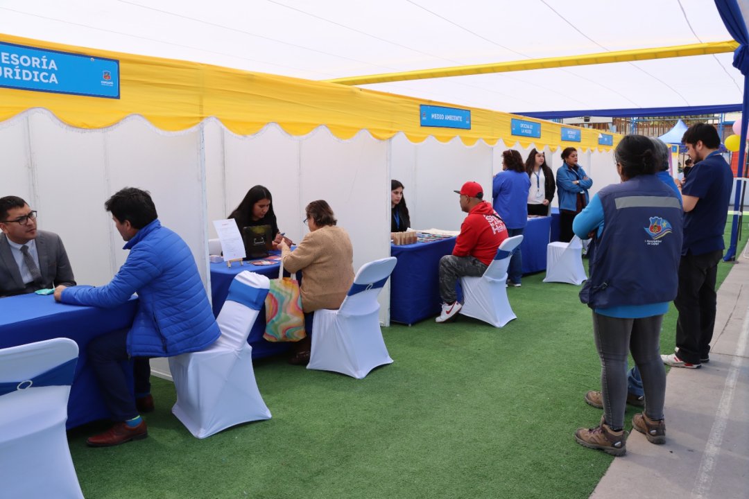 /copiapo-activo-reunio-a-la-comunidad-del-sector-pedro-leon-gallo-con