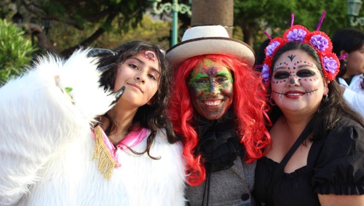 /local/taltal-celebro-con-exito-su-primera-caminata-halloween-2025-en-un