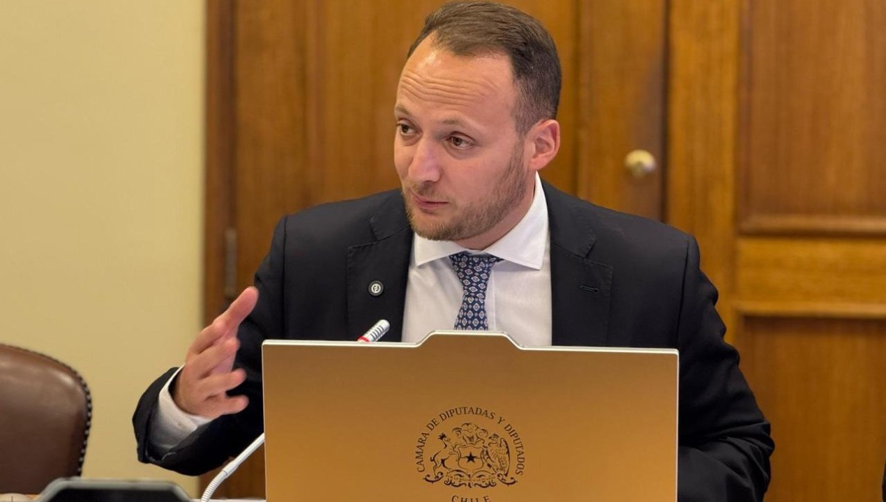/diputado-guzman-pide-acelerar-ley-de-adopcion