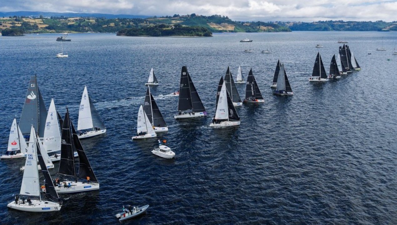 /chiloe-dio-inicio-a-la-regata-aramco-bicentenario-2026-con-64-embarcaciones