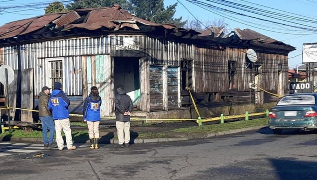 /regionales/region-de-la-araucania/nueva-imperial-investigan-causa-de-incendio-que-dejo-a-dos-victimas