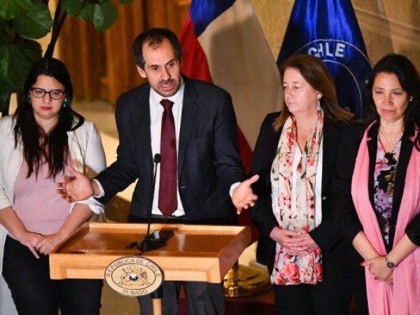 Amenaza de acusación constitucional contra Grau tensiona a la oposición