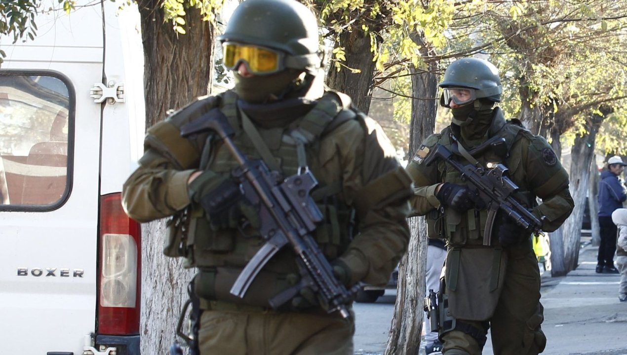 /actualidad/carabineros/presentan-nuevo-armamento-para-carabineros-que-reemplazara-a-la-uzi