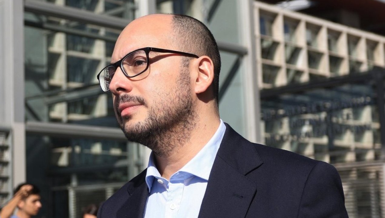 /magazine/director-nicolas-lopez-rehace-su-vida-se-casara-tras-cumplir-condena-por