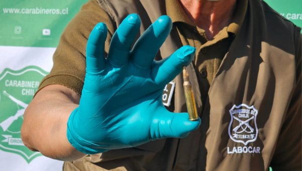 /antofagasta-vehiculo-abandonado-estaba-cargado-con-droga-y-municiones-de